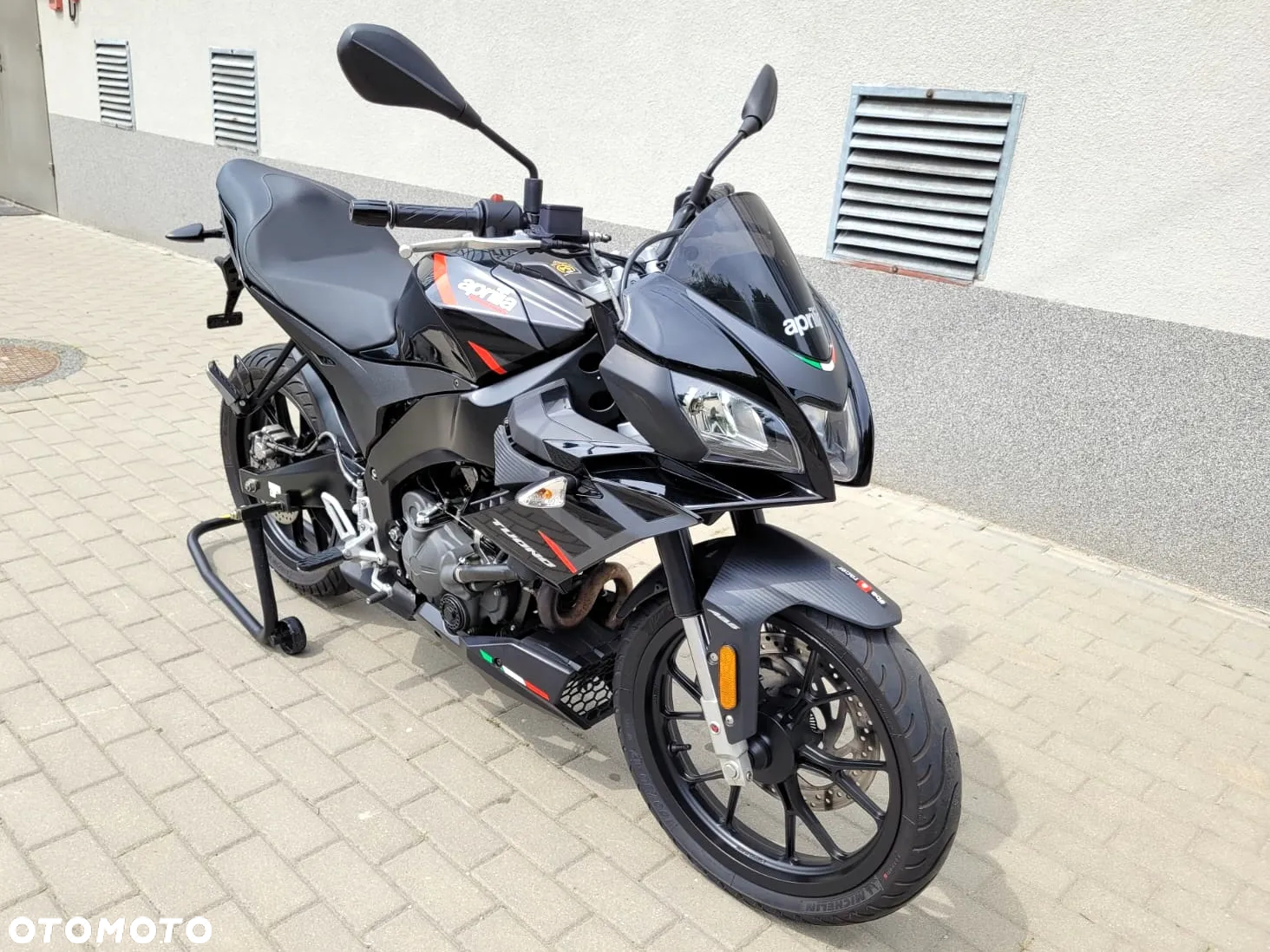 Aprilia Tuono - 2