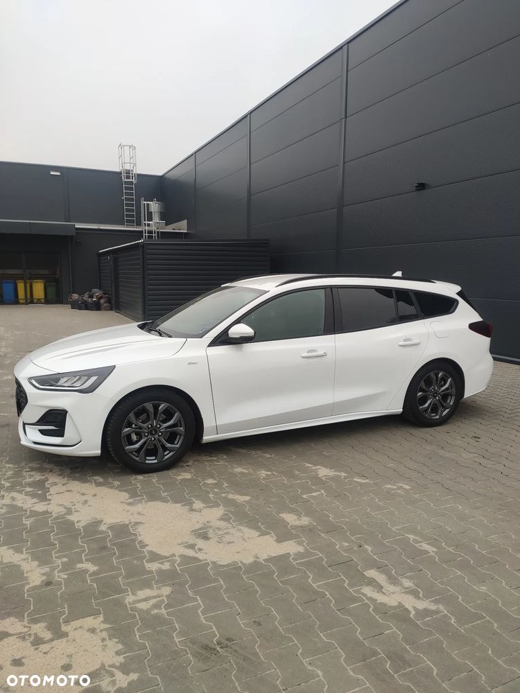 Ford Focus 1.0 EcoBoost Hybrid ST-LINE X - 5