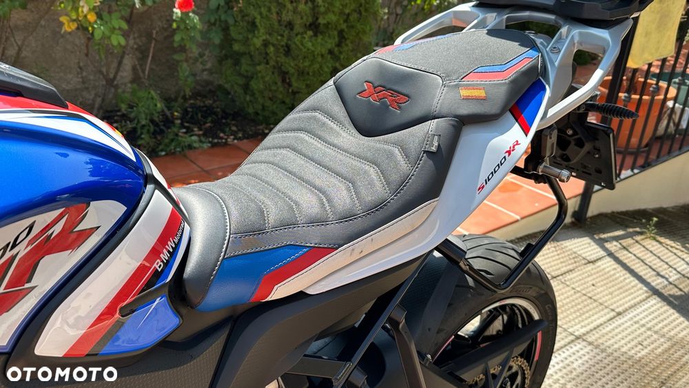 BMW XR - 11