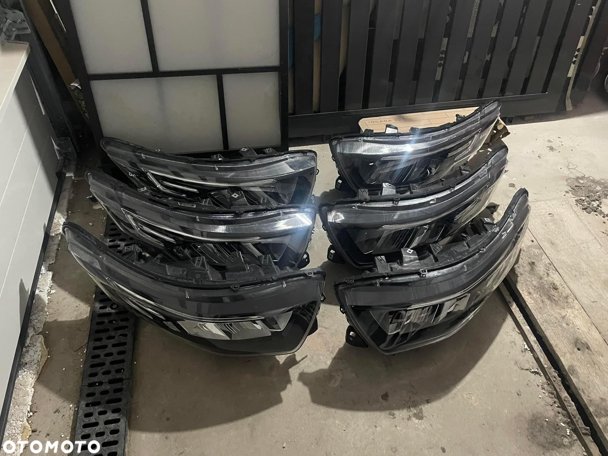 Reflektory lampy przednie przód lewa prawa IVECO DAILY 19- Led - 1