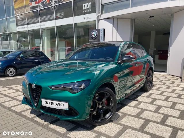 Alfa Romeo Stelvio 2.0 Turbo Tributo Italiano Q4 - 1