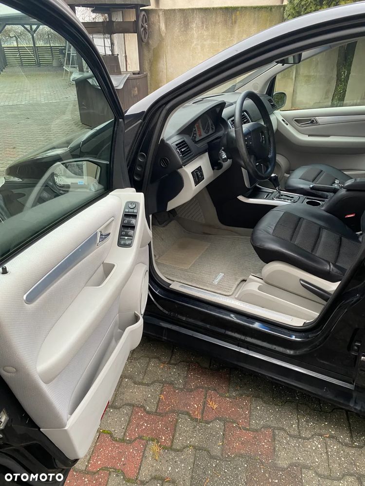 Mercedes-Benz Klasa B 200 CDI Autotronic - 8