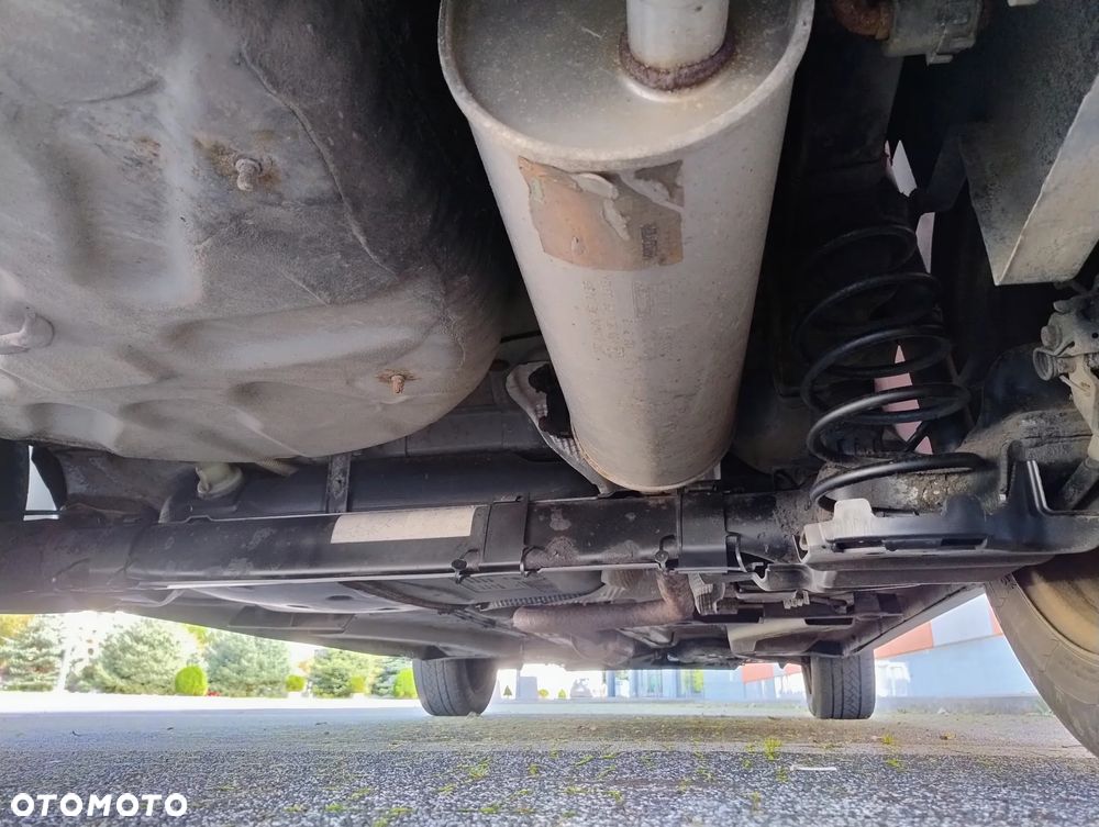 Peugeot 2008 1.2 Pure Tech Allure S&S - 37