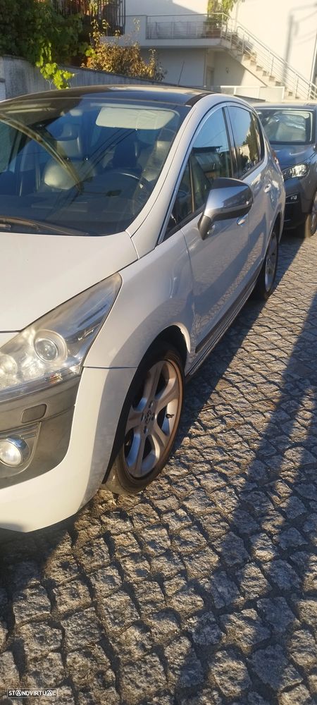 Peugeot 3008 HDi FAP 110 EGS6 Platinum - 8