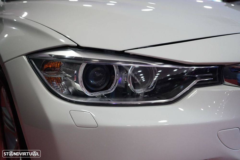 BMW 320 d Sport Line - 8