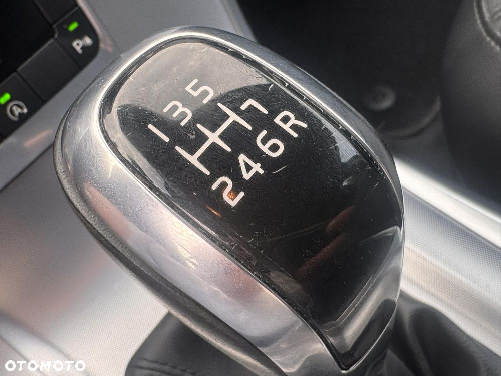 Volvo V70 D4 Momentum - 17