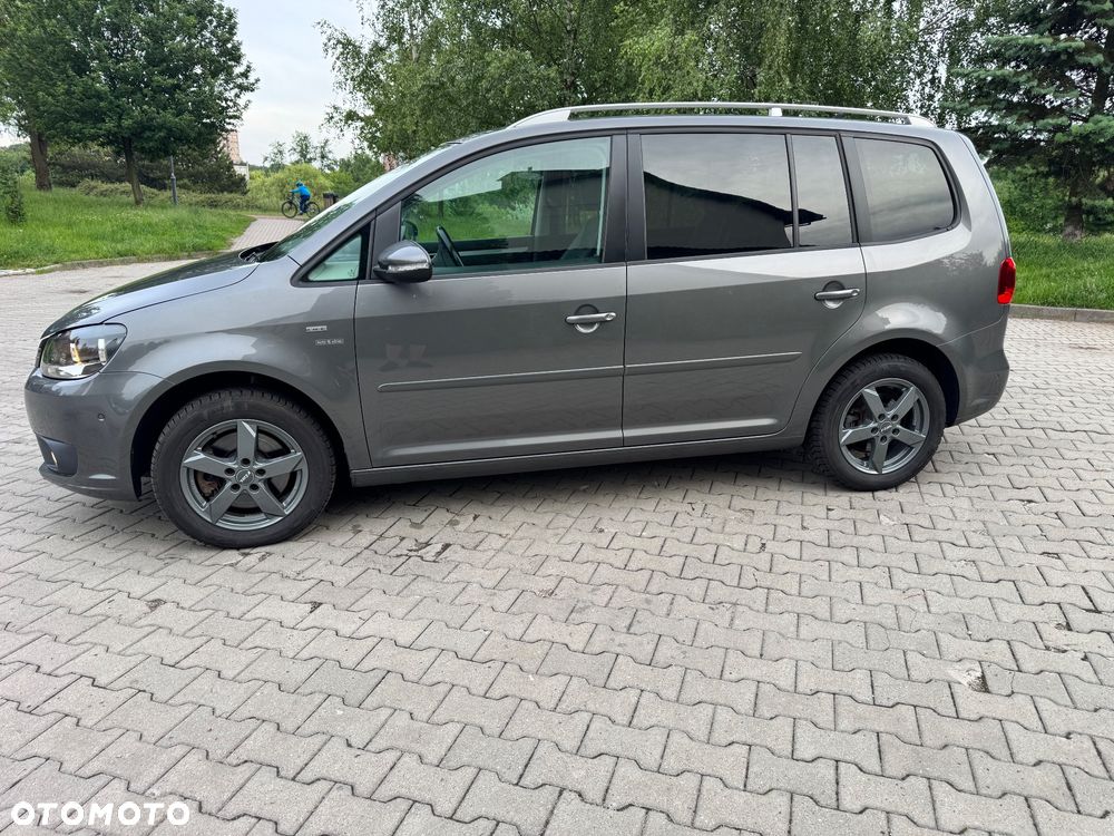 Volkswagen Touran 1.4 TSI Comfortline DSG - 8