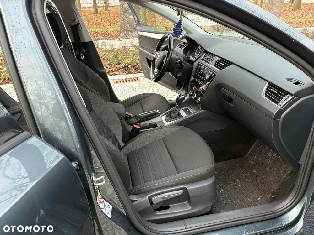Skoda Octavia 2.0 TDI SCR Ambition DSG - 8