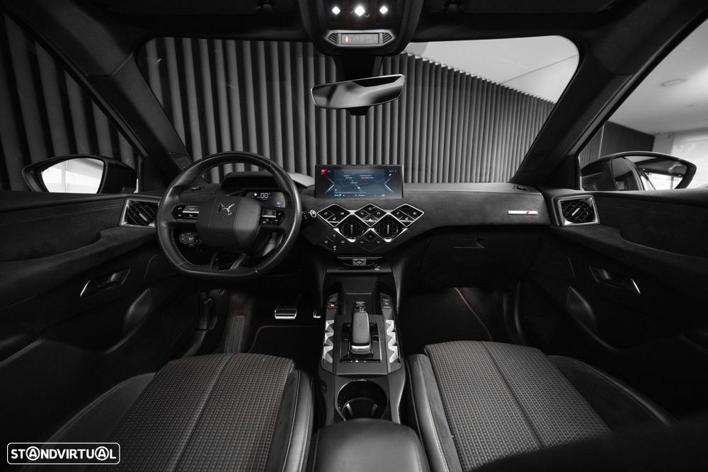 DS DS3 Crossback E-TENSE PERFORMANCE LINE - 12