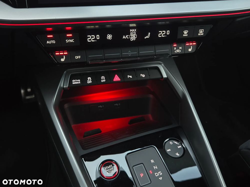 Audi RS3 Limousine - 30