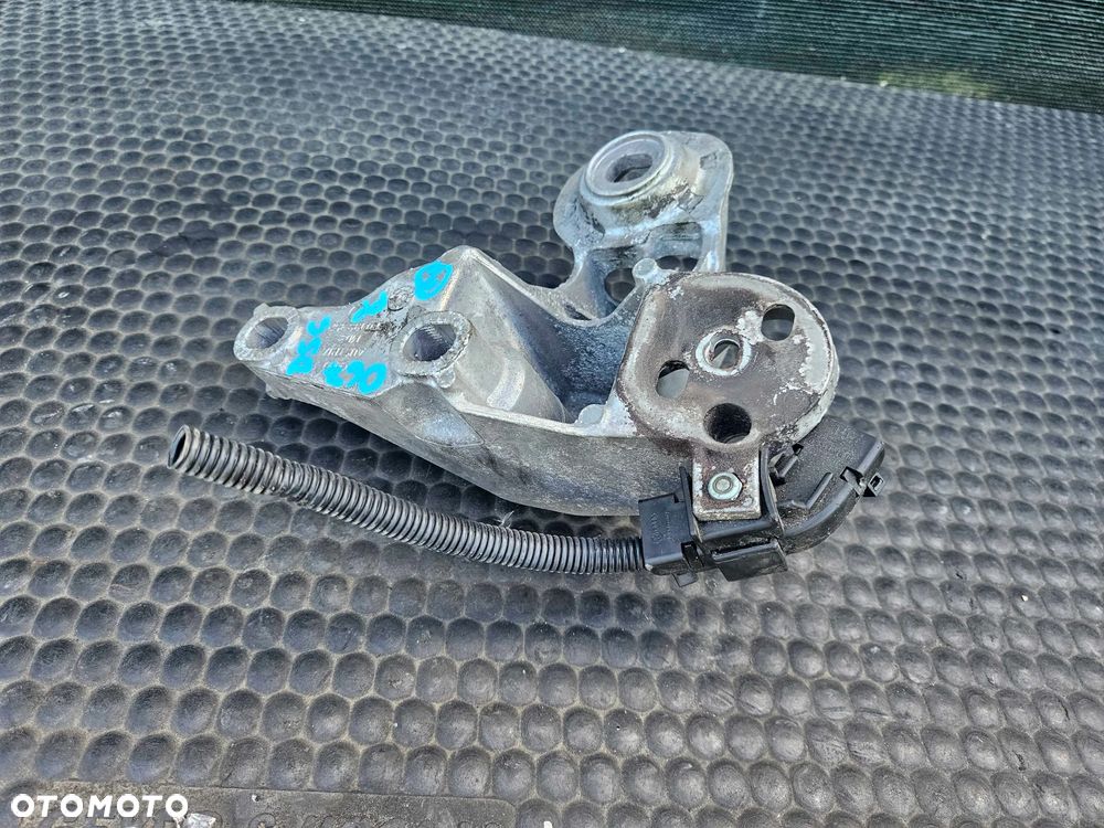 Łapa Mocowanie 8E0199351 8E0199352 Wspornik Silnika Podpora Poduszki Drazka Audi A4 B6 B7 - 18