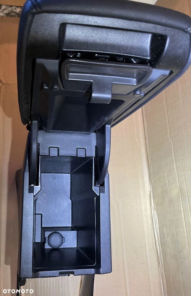 Podłokietnik skórzany schowek tunel środkowy Suzuki SX4 S-Cross 2022 OE - 5