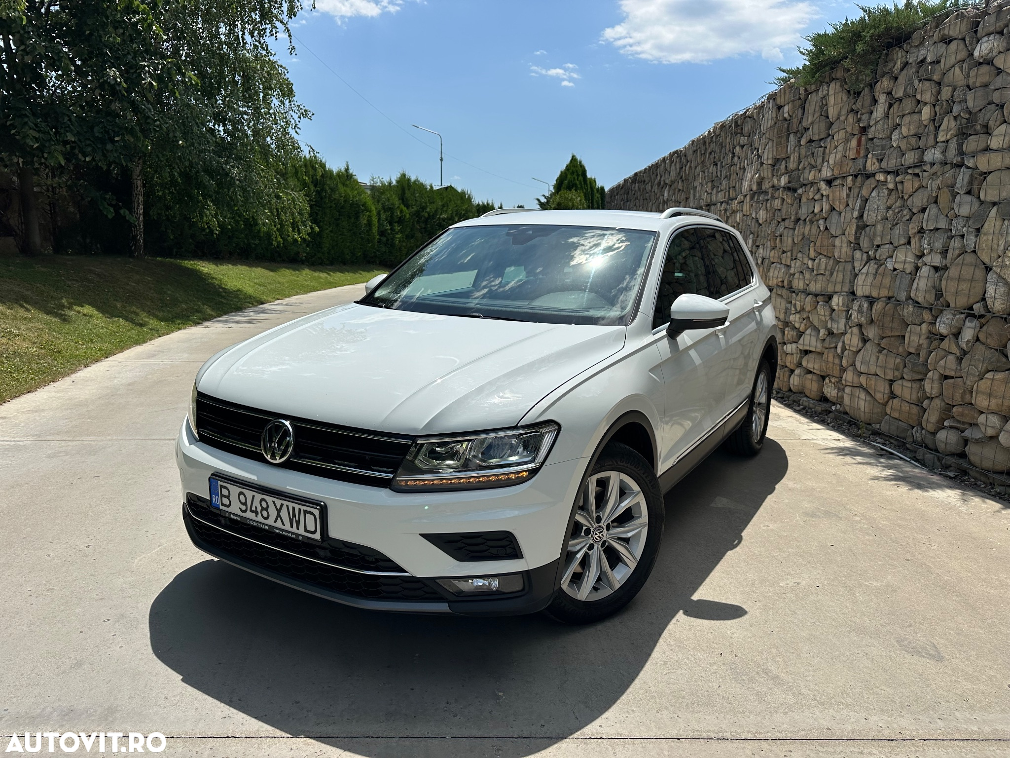 Volkswagen Tiguan 2.0 TDI 4Mot DSG Highline - 2