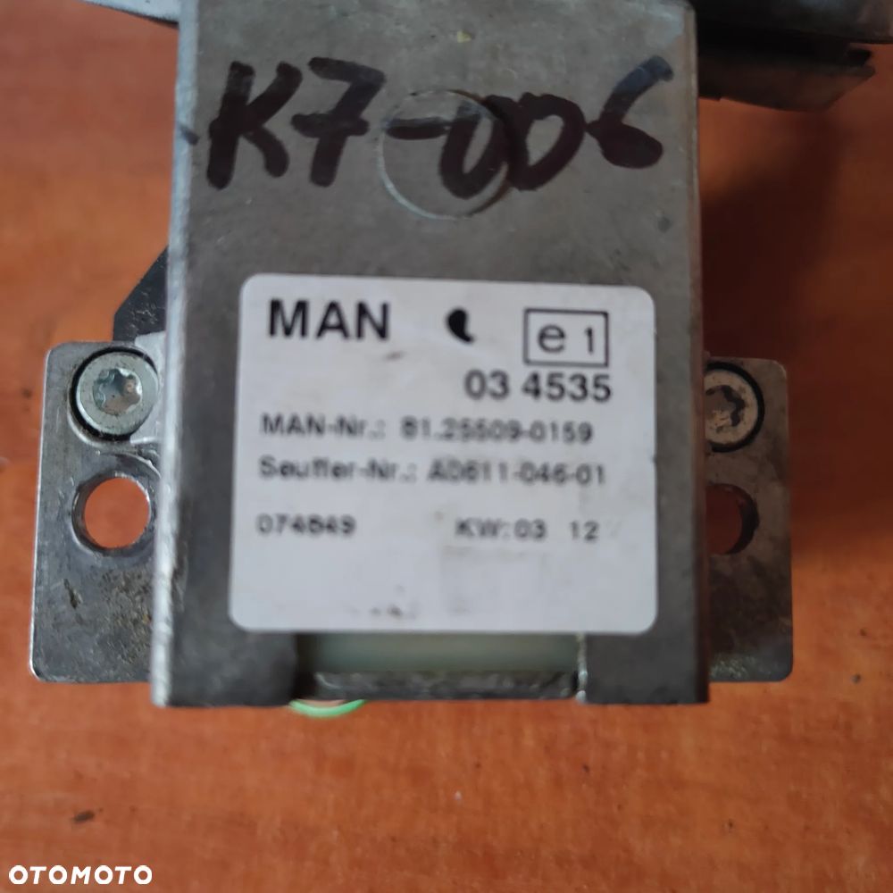 MANETKA RETARDERA/HAMULCA SILNIKOWEGO 81255090159 - 2