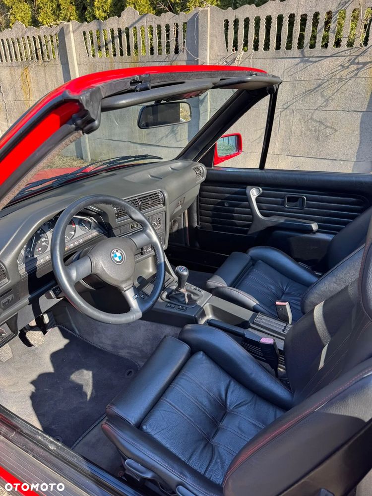 BMW Seria 3 320i - 9