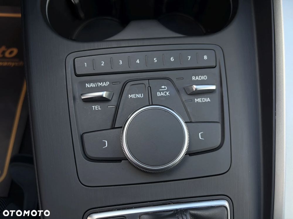 Audi A4 Limousine 2.0 TFSI ultra S tronic design - 33