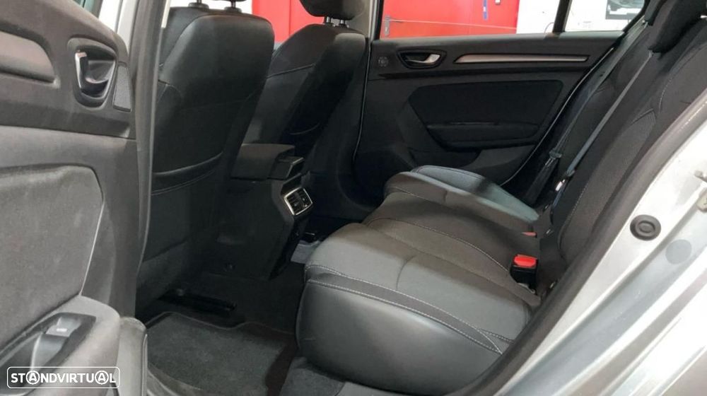 Renault Mégane Sport Tourer 1.5 Blue dCi Equilibre EDC - 6