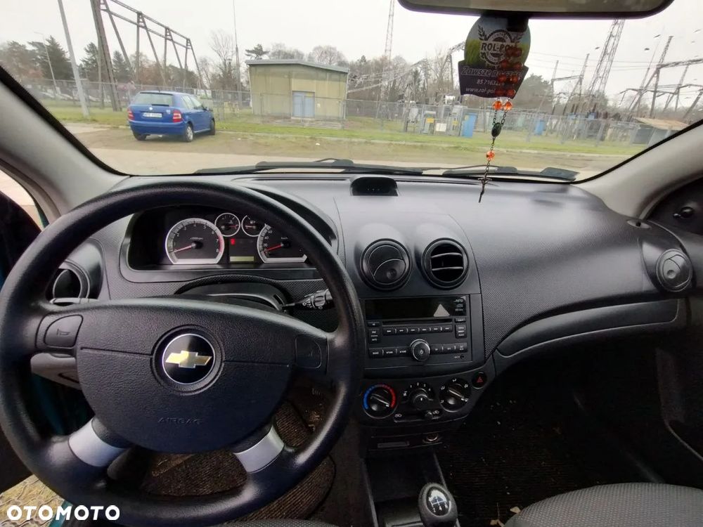 Chevrolet Aveo 1.2 16V Base - 5