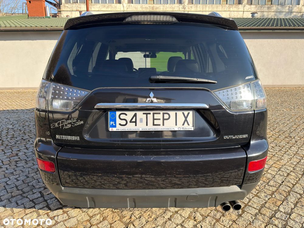 Mitsubishi Outlander 2.0 DID Intense + SE - 9