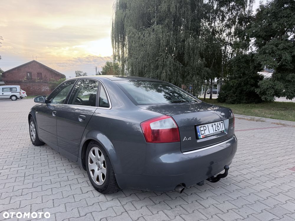 Audi A4 Limousine - 2