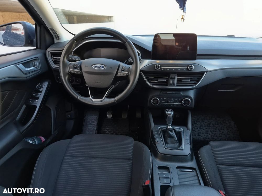 Ford Focus 2.0 TDCI DPF Start-Stopp-System Titanium - 5