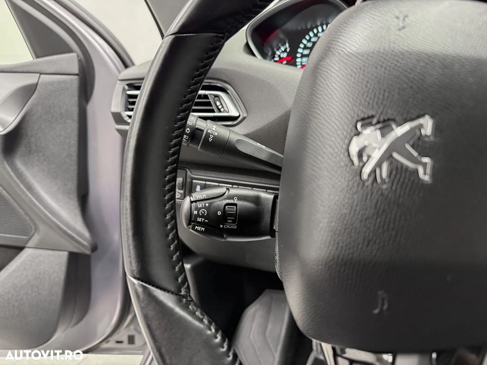 Peugeot 308 PureTech 110 Stop & Start Style - 26