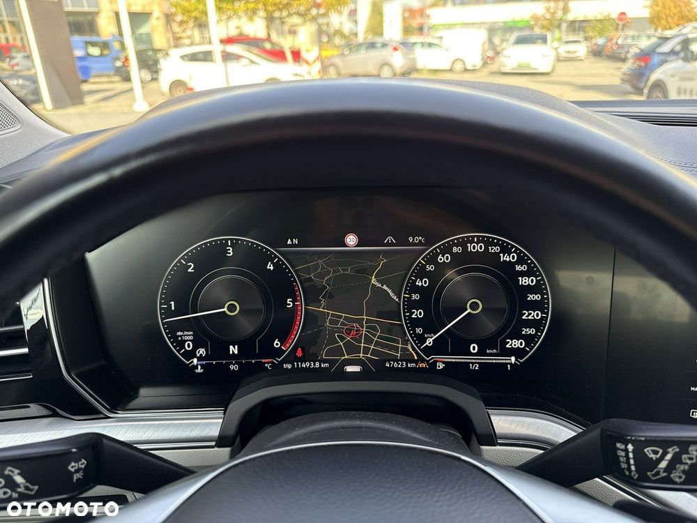 Volkswagen Touareg - 17