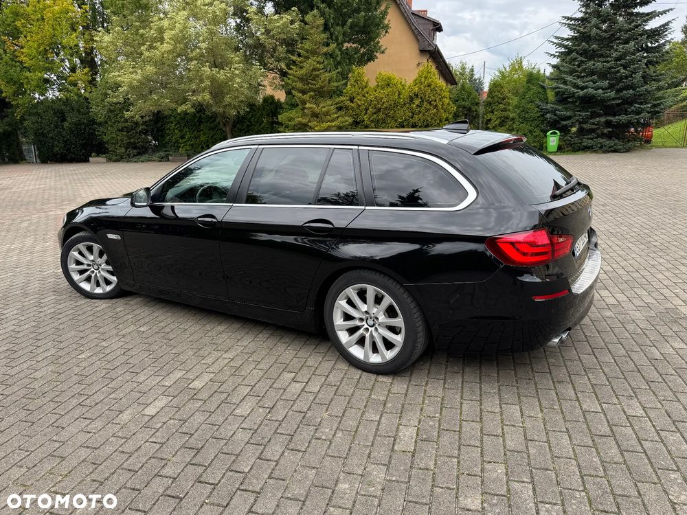 BMW Seria 5 525d - 5