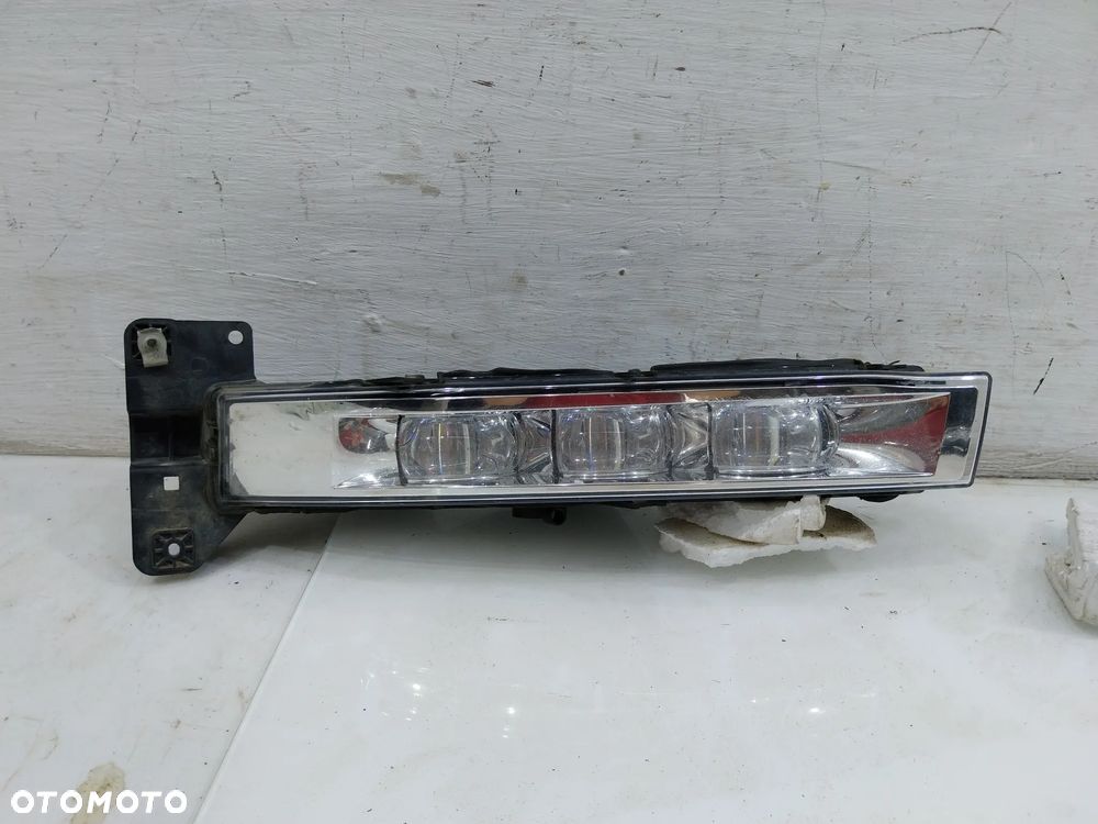 LAMPA LEWA PRAWA LED DODGE CHARGER DRL - 9