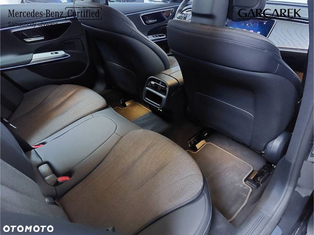 Mercedes-Benz Klasa E - 23