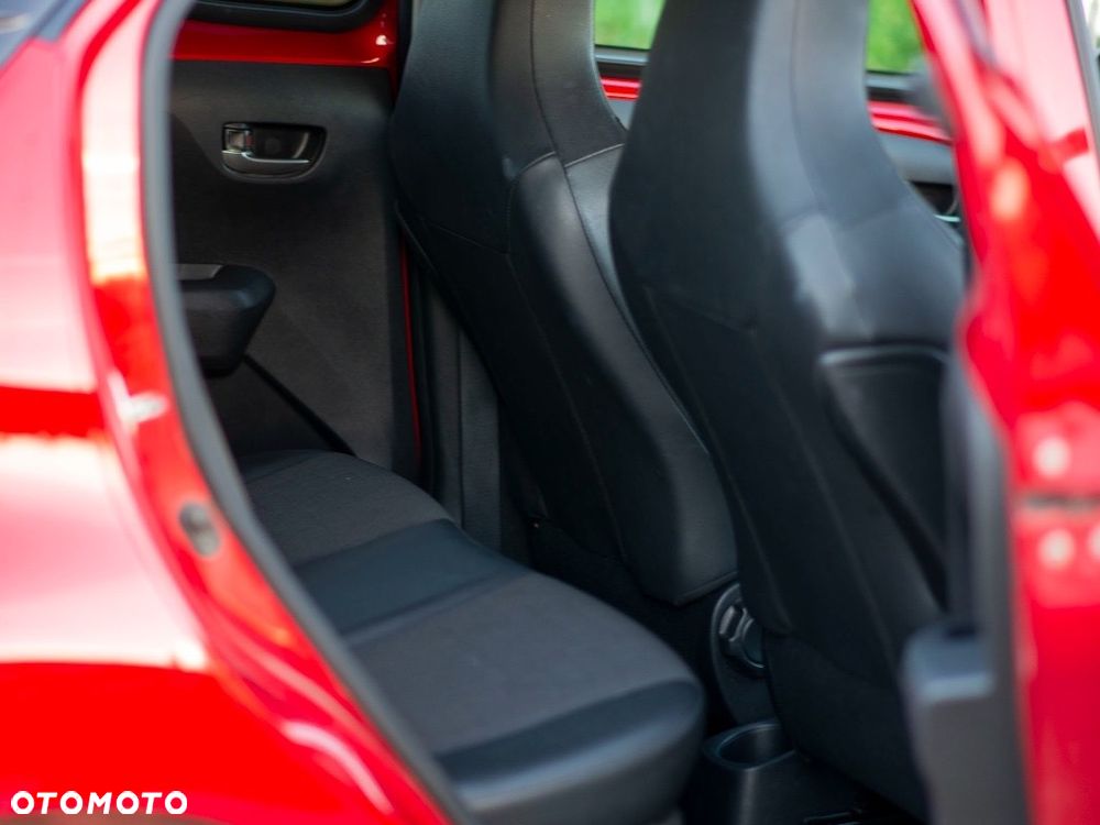 Toyota Aygo x-cite - 10