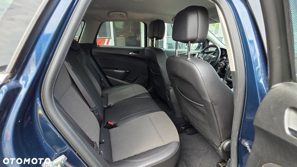 Opel Astra 1.4 T Cosmo - 8