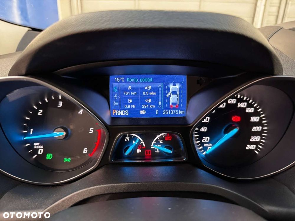 Ford Kuga - 27