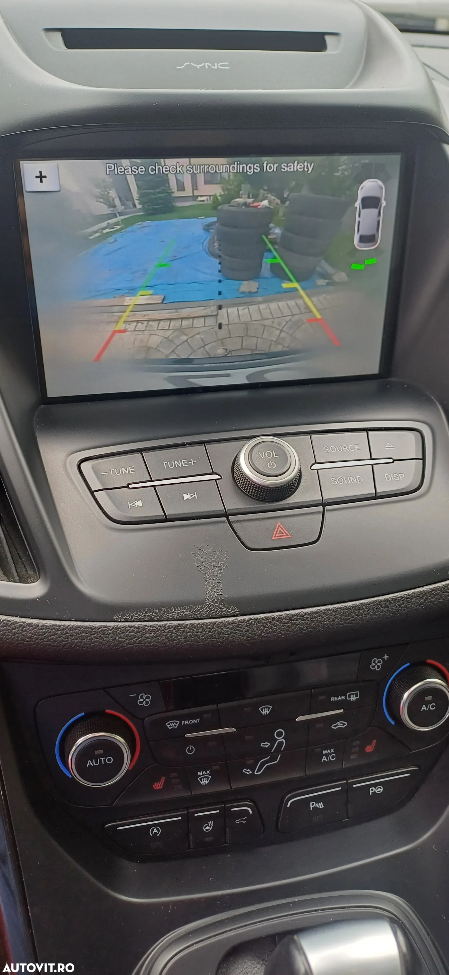 Ford Kuga 2.0 TDCi 4WD Powershift Titanium - 10