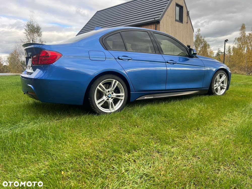 BMW Seria 3 328i - 7