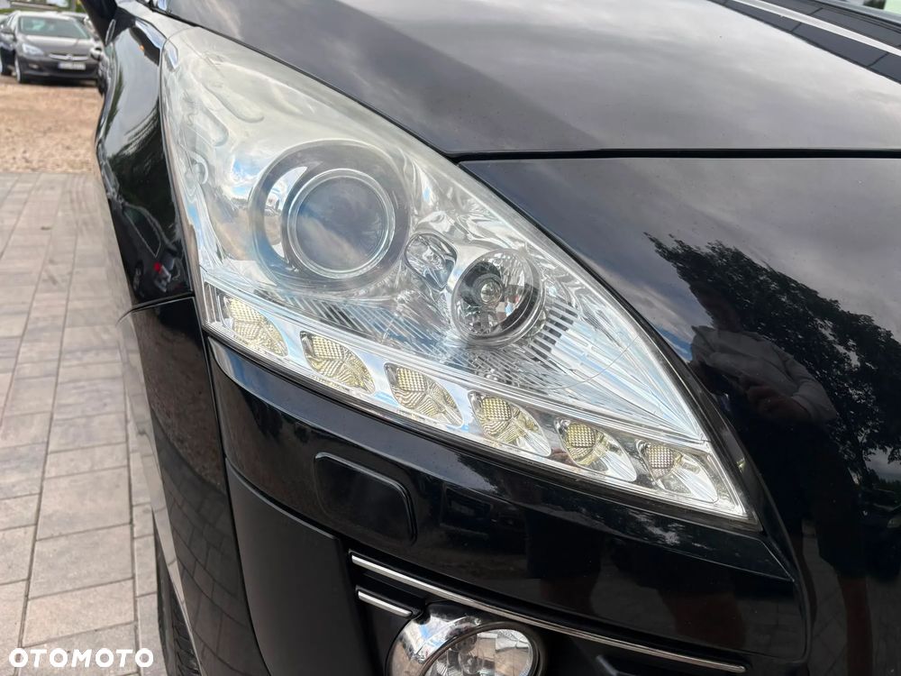 Peugeot 3008 Hybrid4 - 9