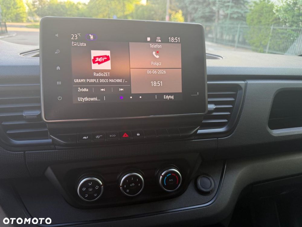 Renault Trafic - 26