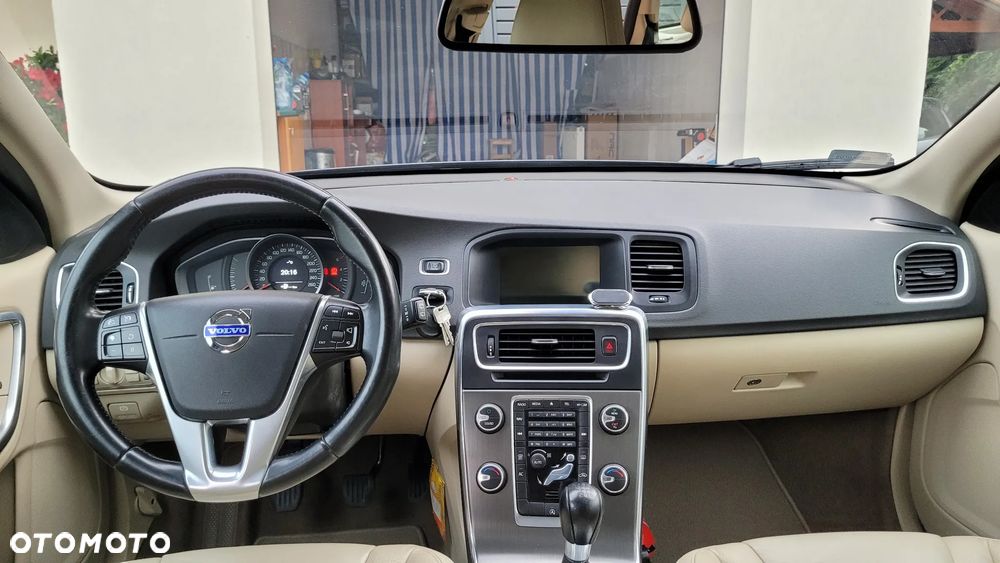 Volvo V60 D2 - 11