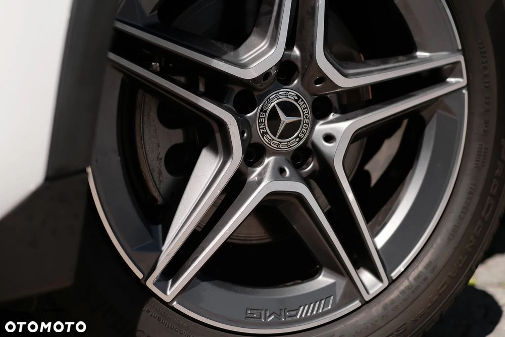 Mercedes-Benz GLA 250 4-Matic AMG Line - 9