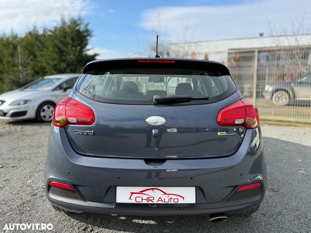 Kia Ceed 1.6 CRDi ISG Mind - 21