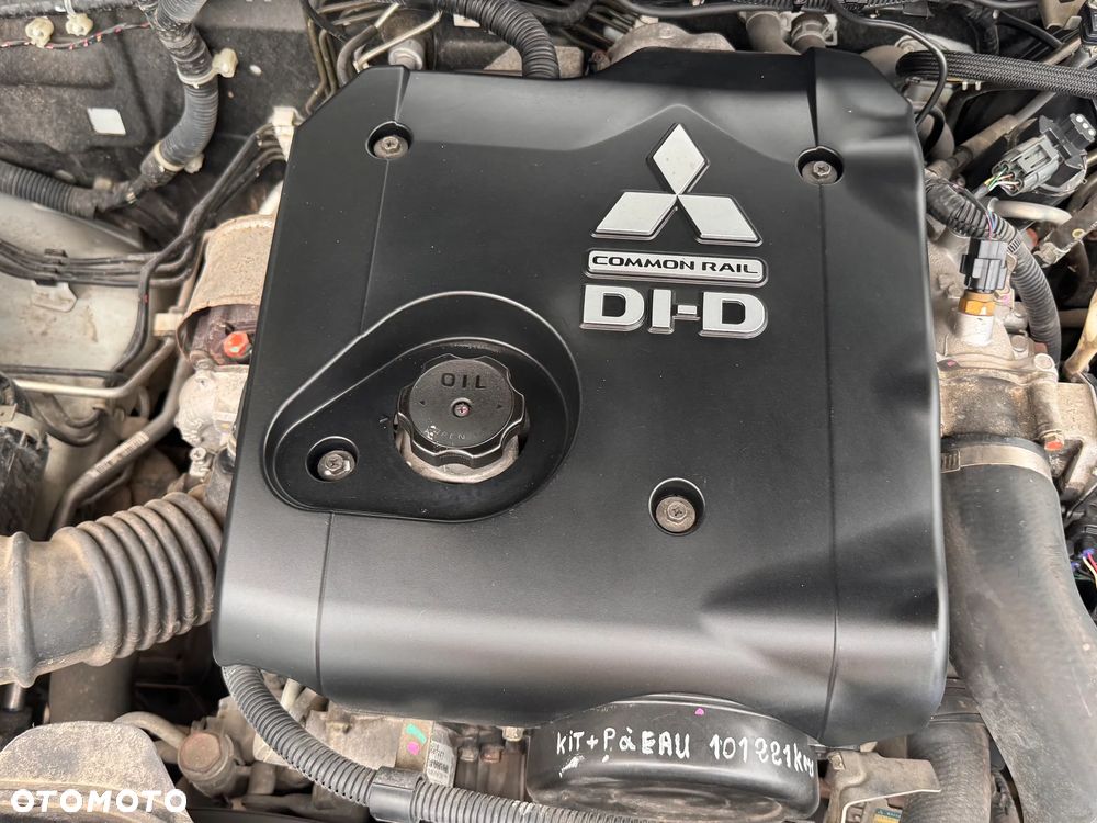 Mitsubishi L200 Pick Up 4x4 DPF Intense Club Cab - 9