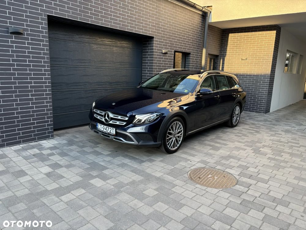 Mercedes-Benz Klasa E 220 d 4-Matic All-Terrain - 2