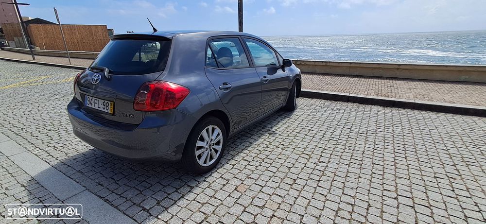 Toyota Auris 1.4 D-4D Sol - 8