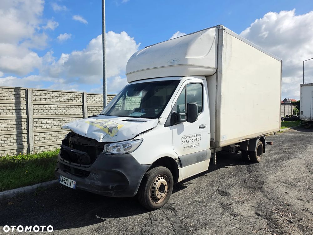 Mercedes-Benz Sprinter - 1
