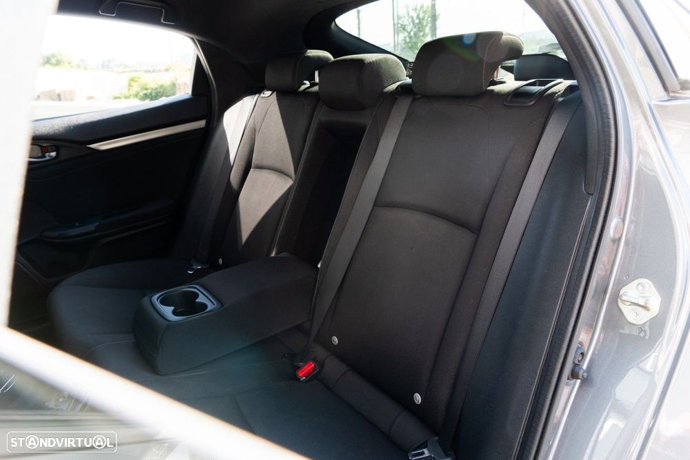 Honda Civic 1.0 i-VTEC Elegance Navi - 10