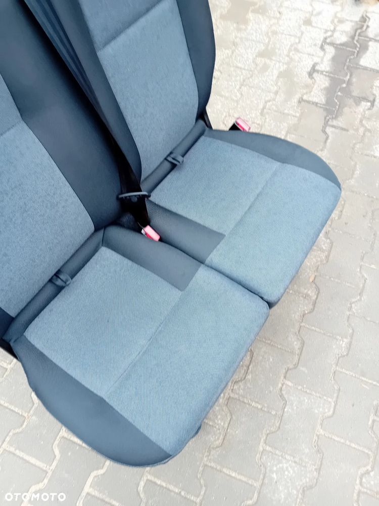 Movano Master III 19- lift Fotel prawy ławka premium- pasażer - 2