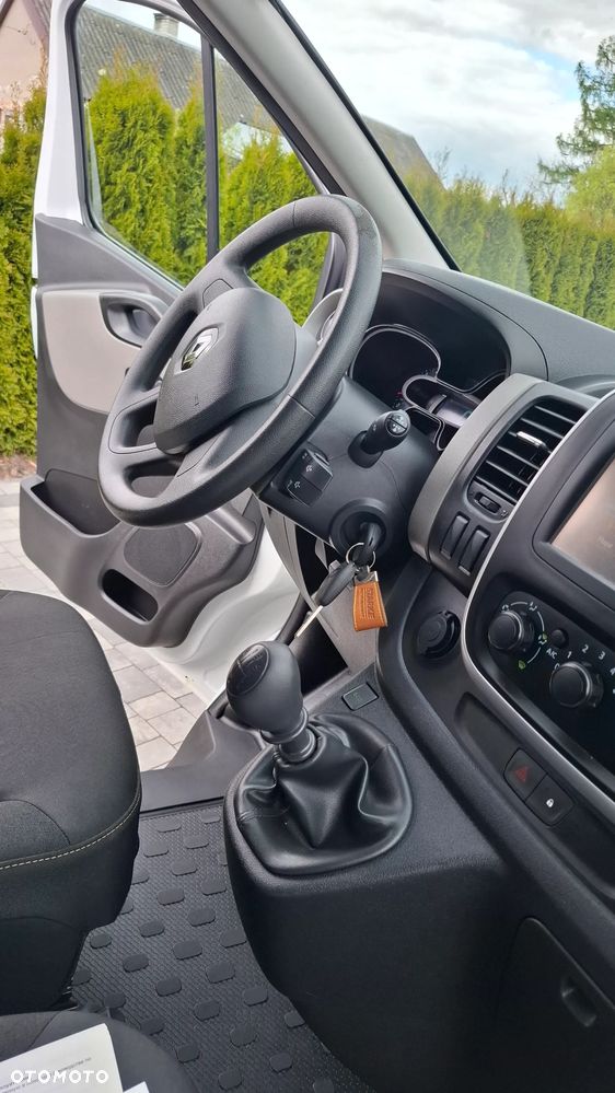 Renault Trafic - 28