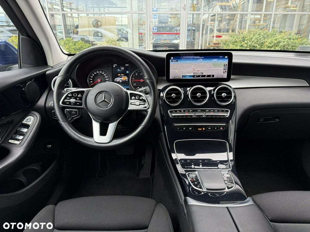Mercedes-Benz GLC - 11