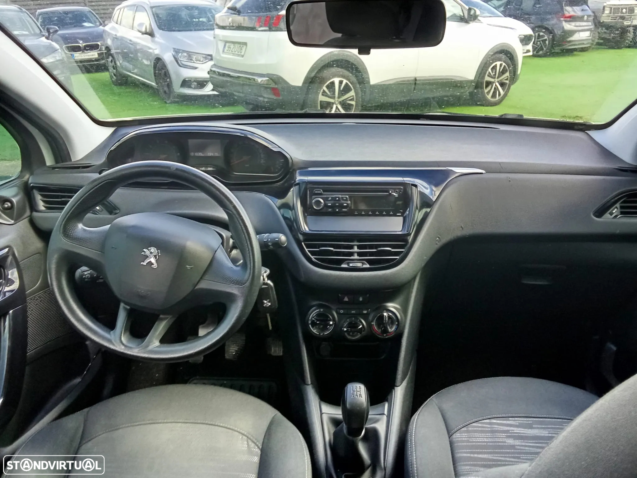 Peugeot 208 - 7