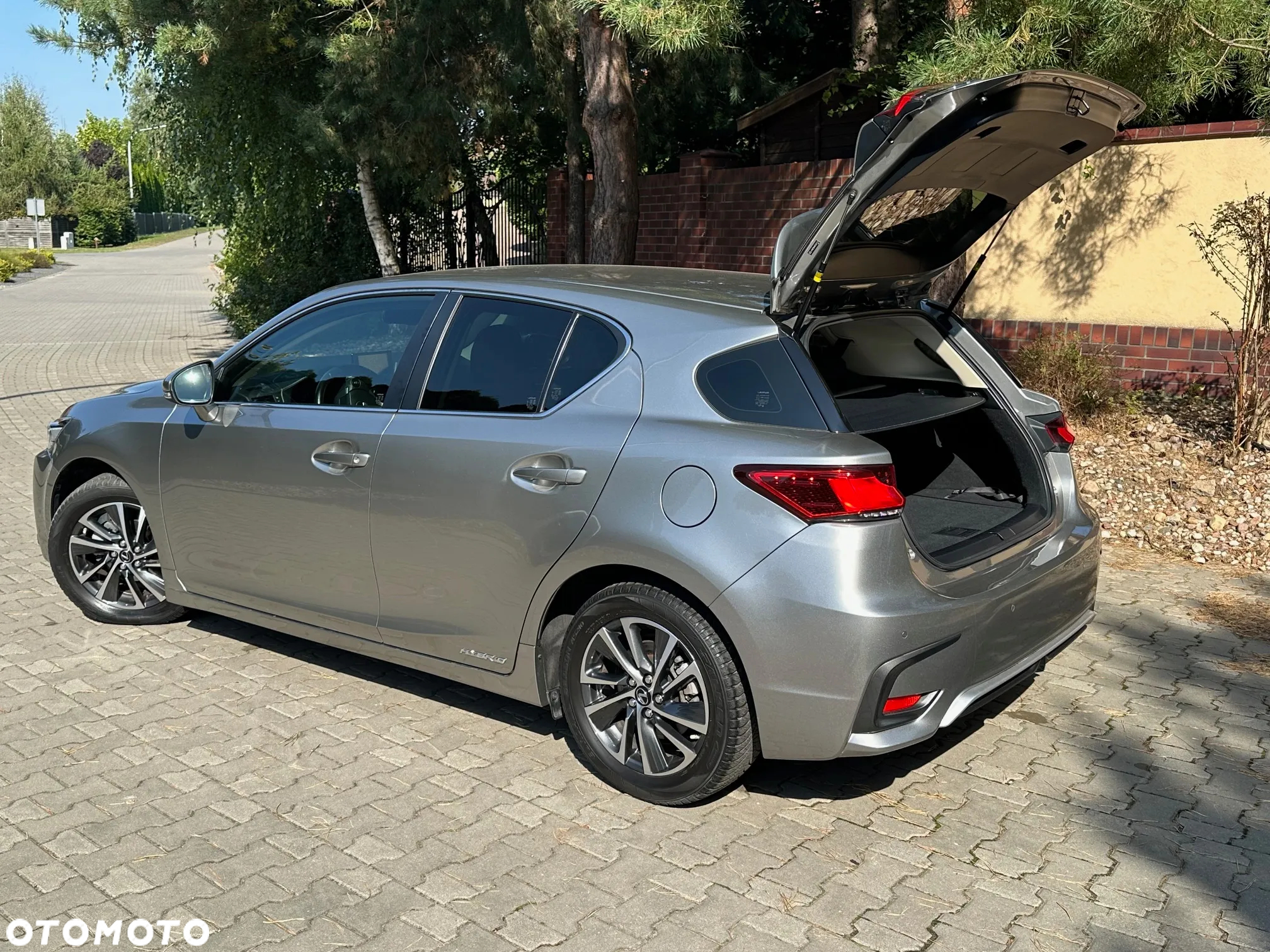 Lexus CT 200h Dynamic Line - 16